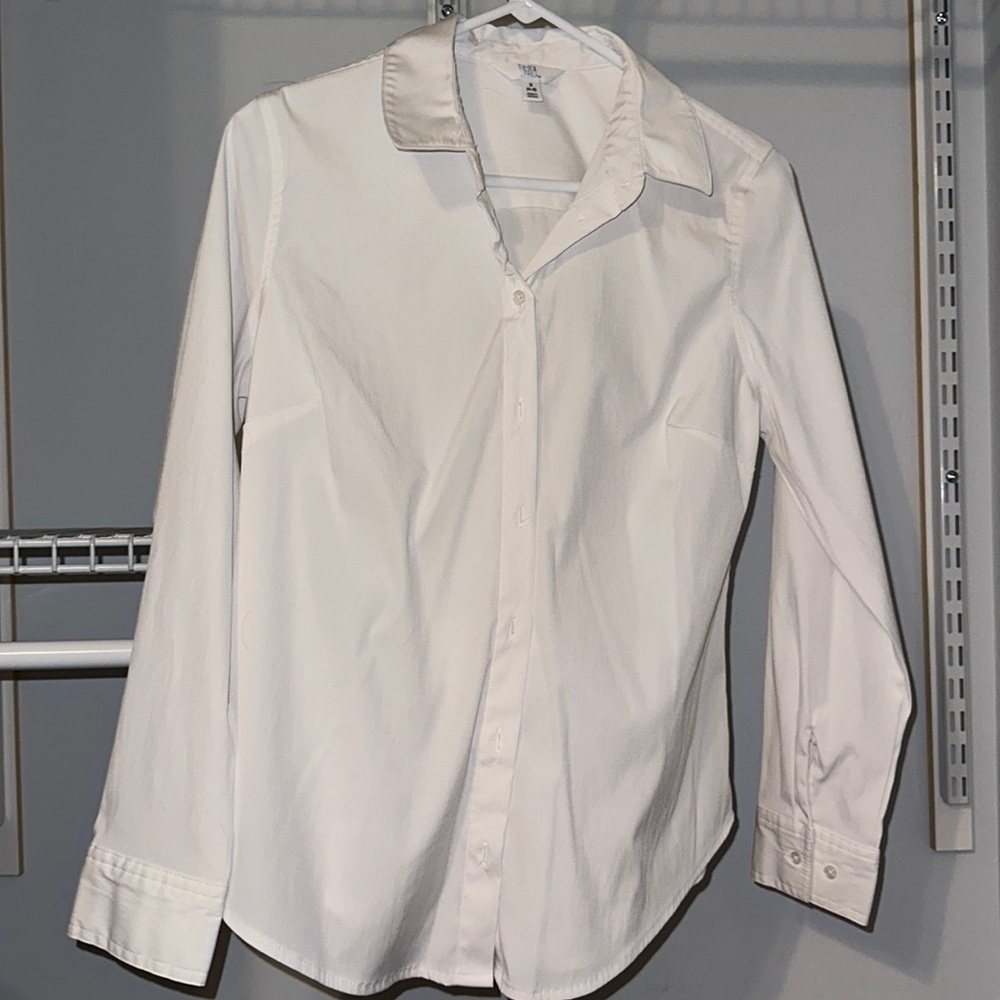 white dress shirt